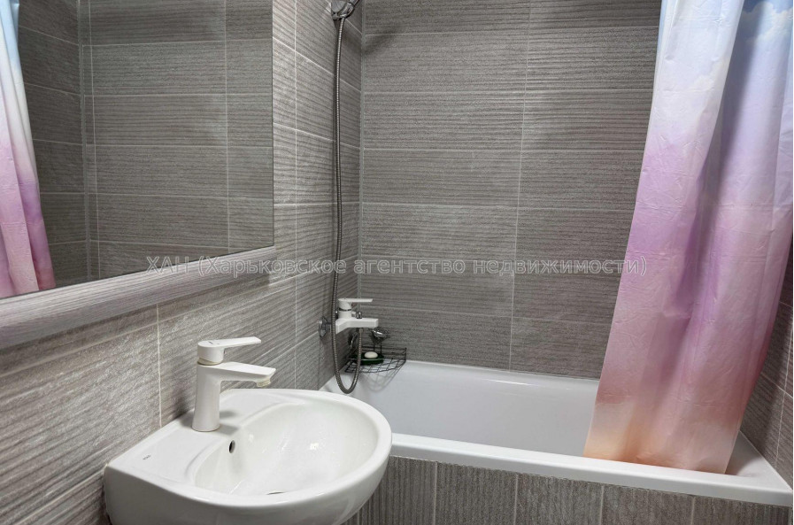 Здам квартиру, Науки просп. , 2 кім., 45 м², евроремонт 