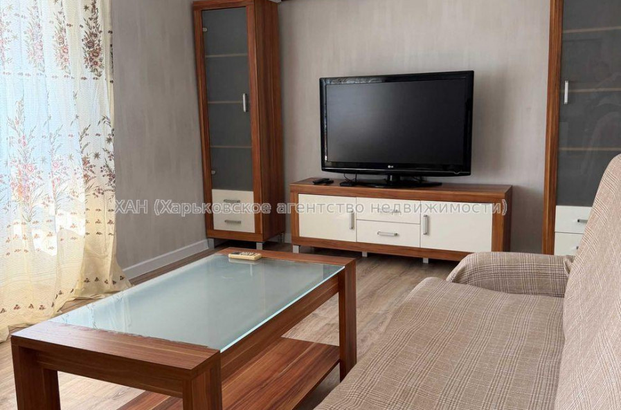 Здам квартиру, Науки просп. , 2 кім., 45 м², евроремонт 
