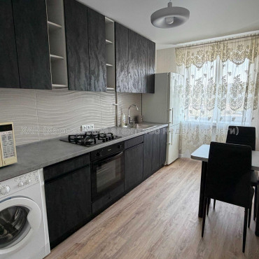 Здам квартиру, Науки просп. , 2 кім., 45 м², евроремонт 