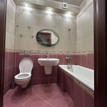 Здам квартиру, 2 кім., 63 м², капитальный ремонт 