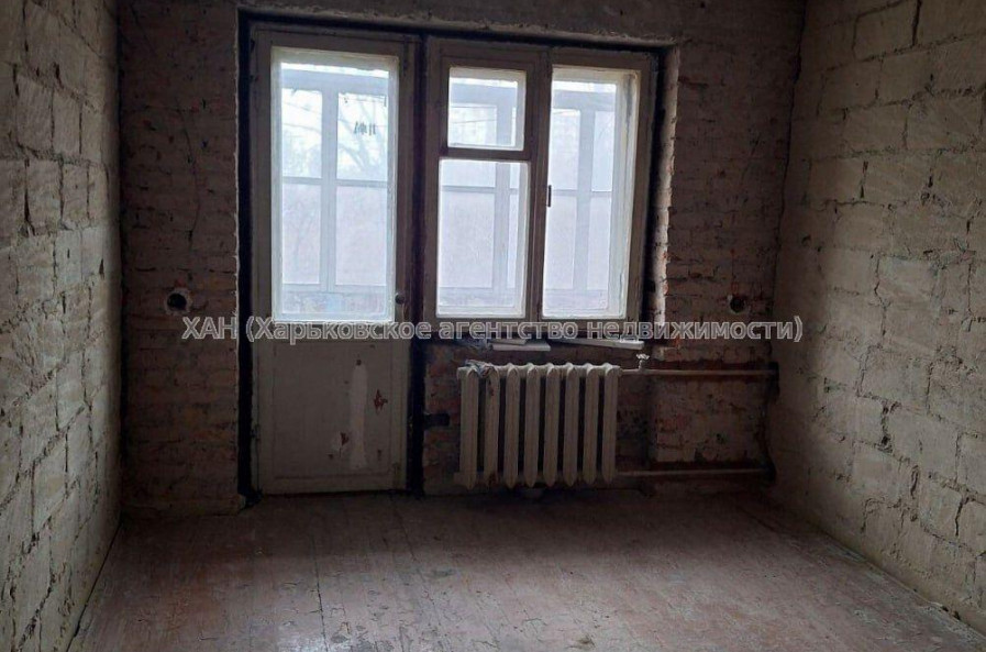 Продам квартиру, Льва Ландау просп. , 1  ком., 30 м², без внутренних работ 