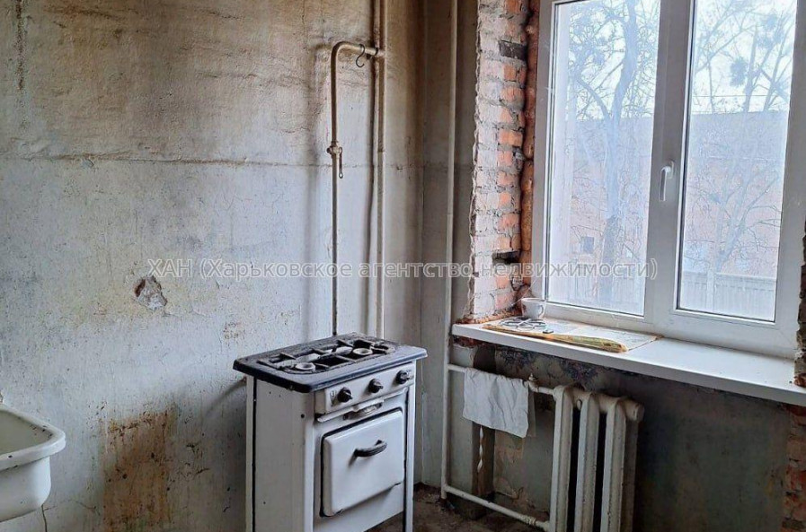 Продам квартиру, Льва Ландау просп. , 1  ком., 30 м², без внутренних работ 