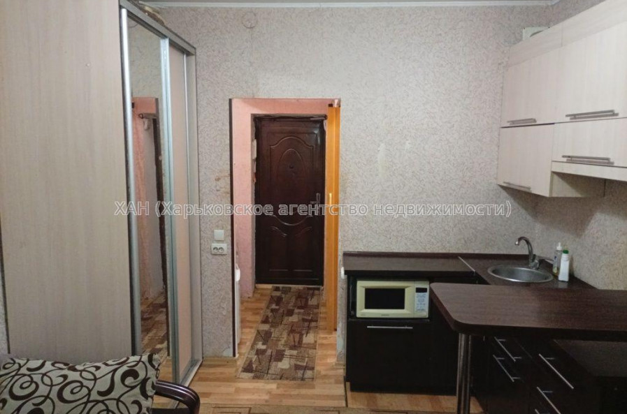 Продам квартиру, Ощепкова Андрея ул. , 1  ком., 18 м², косметический ремонт 