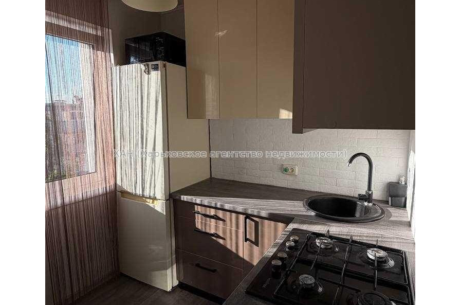 Продам квартиру, Героев Харькова просп. , 2  ком., 46 м², евроремонт 