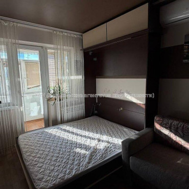 Продам квартиру, Героев Харькова просп. , 2  ком., 46 м², евроремонт 