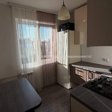 Продам квартиру, Героев Харькова просп. , 2  ком., 46 м², евроремонт 