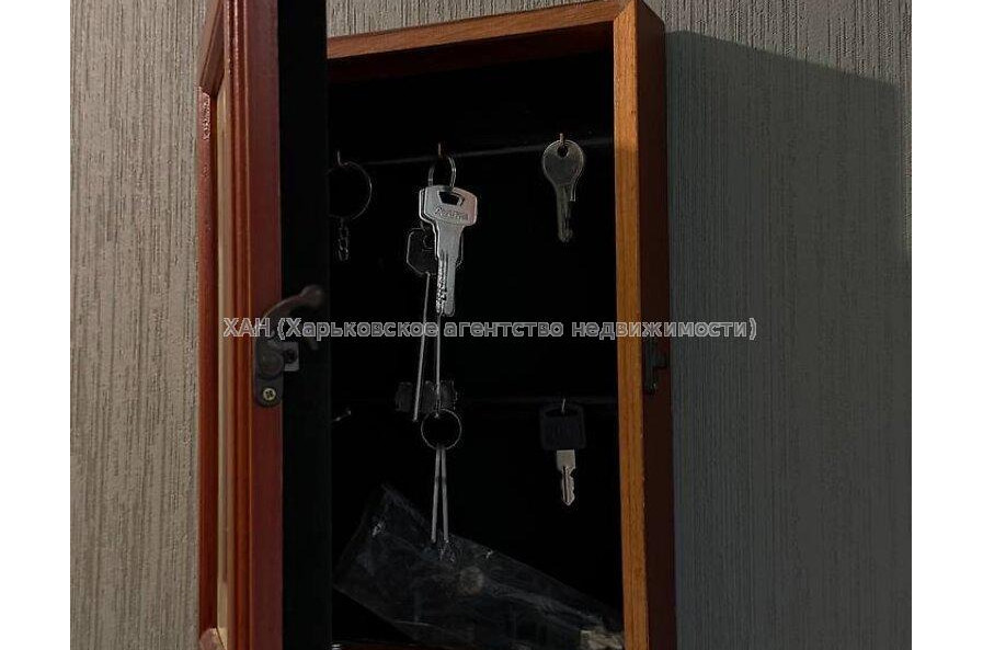 Продам квартиру, Героев Харькова просп. , 2  ком., 46 м², евроремонт 