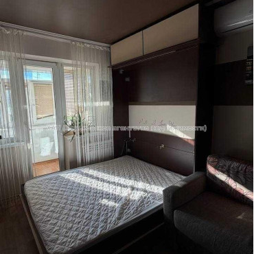 Продам квартиру, Героев Харькова просп. , 2  ком., 46 м², евроремонт 