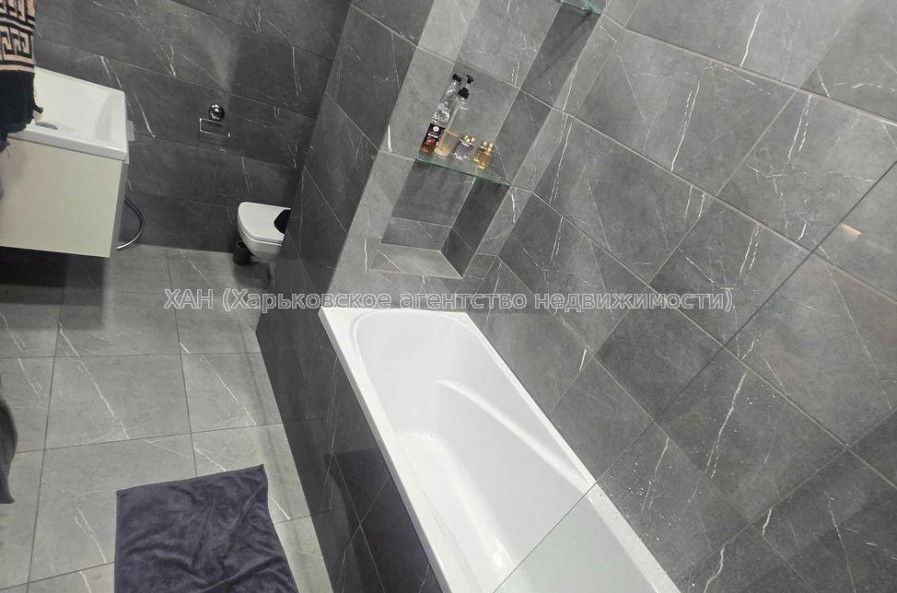 Продам квартиру, Победы просп. , 1 кім., 60 м², авторский дизайн 