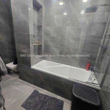 Продам квартиру, Победы просп. , 1 кім., 60 м², авторский дизайн 