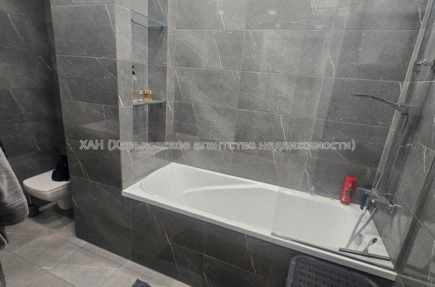 Продам квартиру, Победы просп. , 1 кім., 60 м², авторский дизайн 