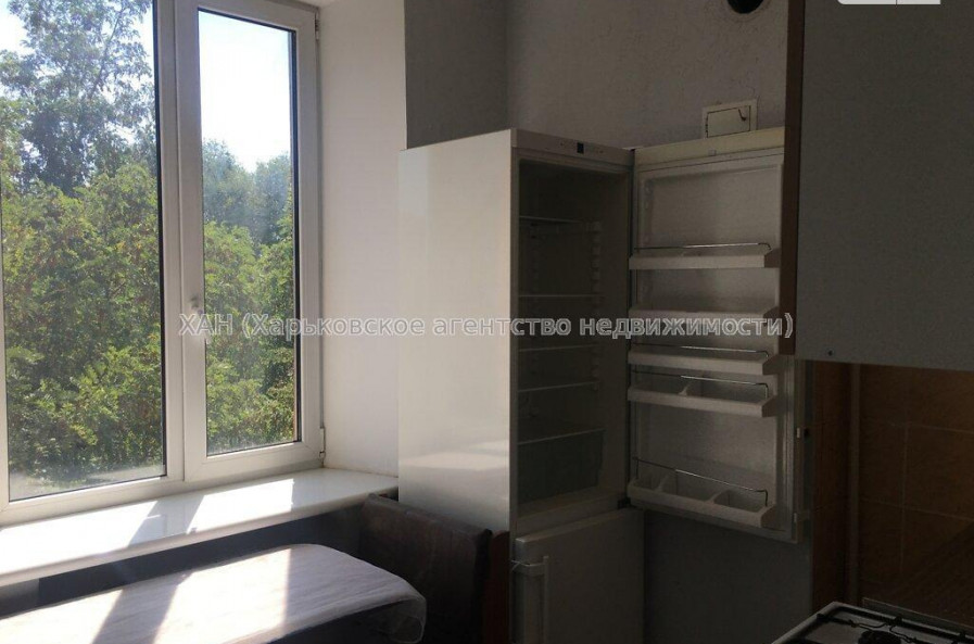 Продам квартиру, Клочковская ул. , 2 кім., 53 м², косметический ремонт 