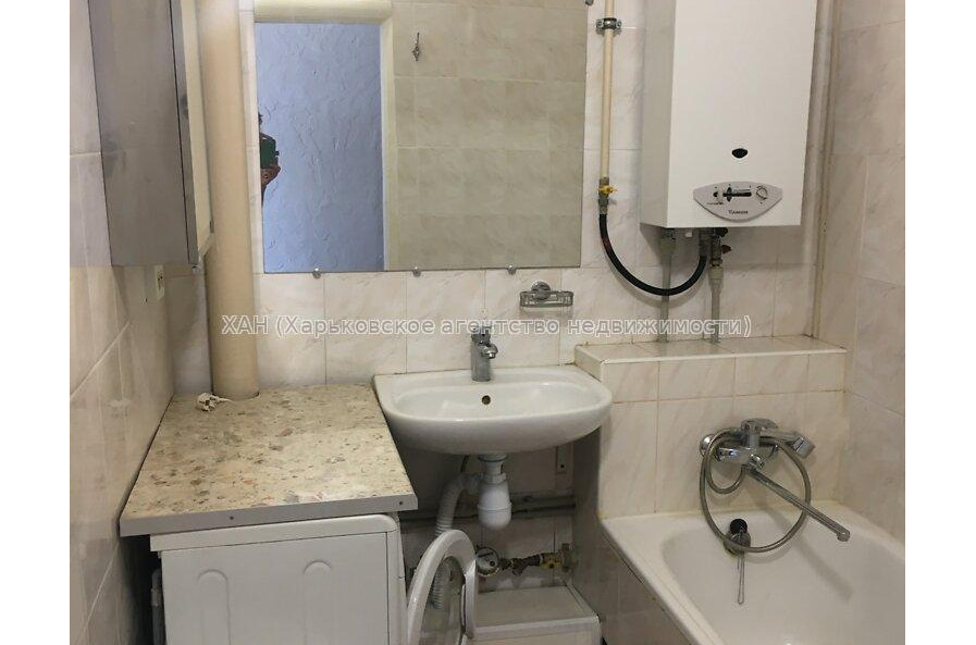 Продам квартиру, Клочковская ул. , 2 кім., 53 м², косметический ремонт 