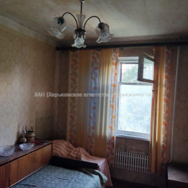 Продам квартиру, Победы просп. , 3  ком., 67 м², советский ремонт