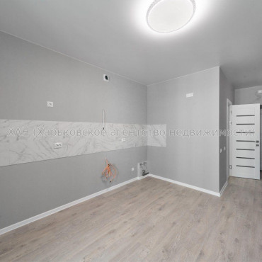 Продам квартиру, Заливная ул. , 1  ком., 42 м², евроремонт 