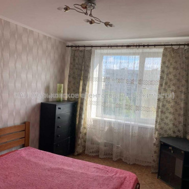 Продам квартиру, Академика Павлова ул. , 3 кім., 65 м², косметический ремонт 