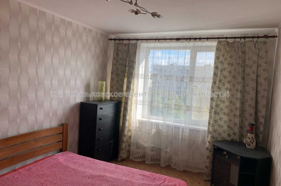 Продам квартиру, Академика Павлова ул. , 3 кім., 65 м², косметический ремонт 