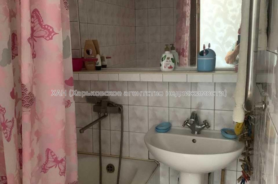 Продам квартиру, Академика Павлова ул. , 3 кім., 65 м², косметический ремонт 