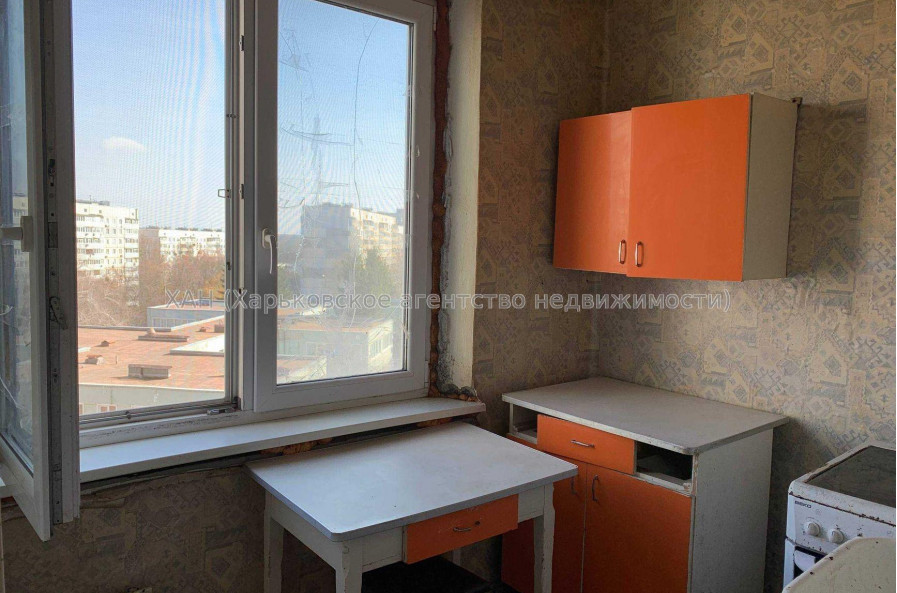Продам квартиру, Победы просп. , 1  ком., 33 м², советский ремонт 