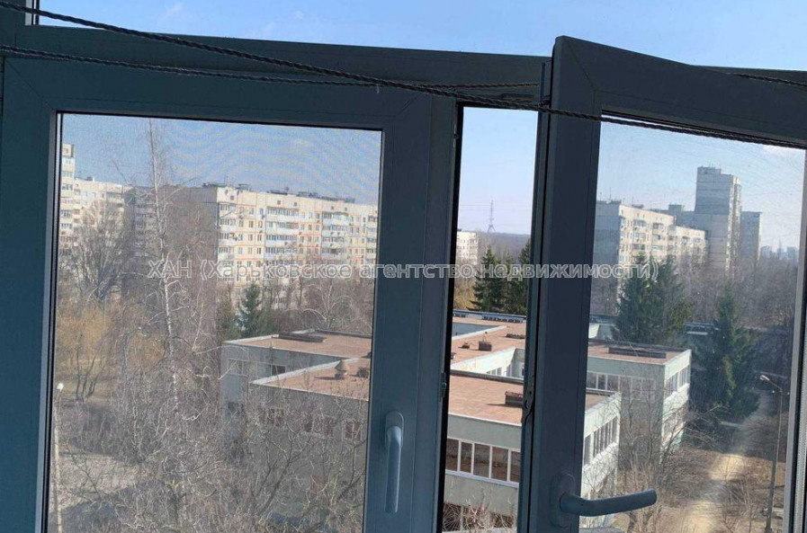 Продам квартиру, Победы просп. , 1  ком., 33 м², советский ремонт 