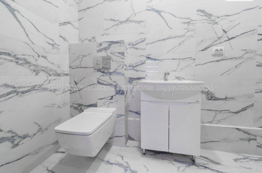 Продам квартиру, Заливная ул. , 2  ком., 54 м², евроремонт 