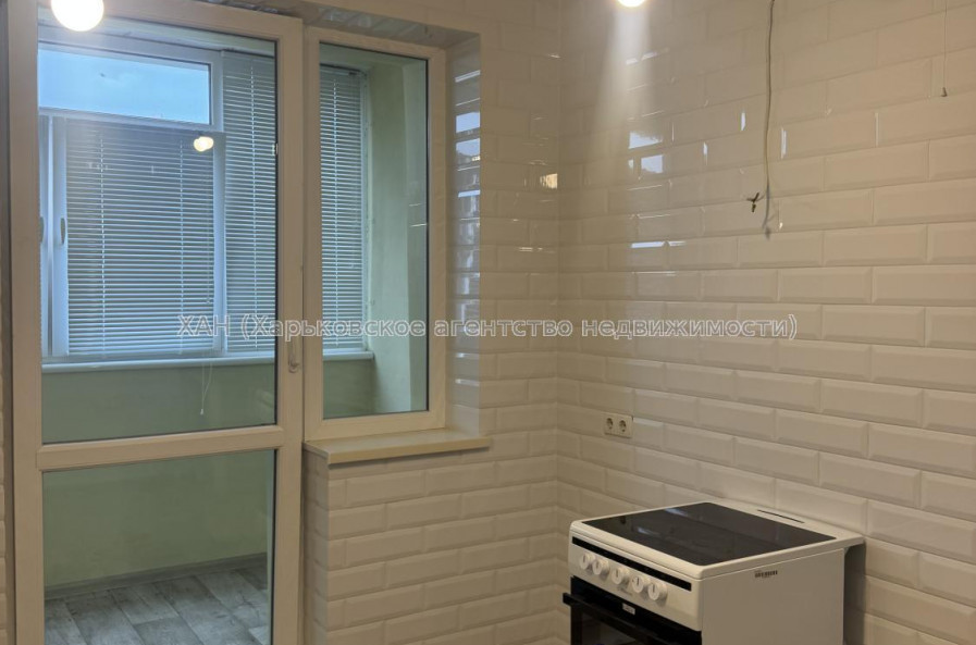Продам квартиру, Героев Харькова просп. , 131Г , 1 кім., 38.70 м², косметический ремонт 