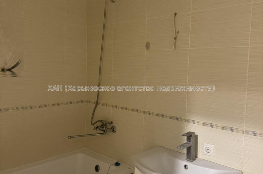 Продам квартиру, Героев Харькова просп. , 131Г , 1 кім., 38.70 м², косметический ремонт 