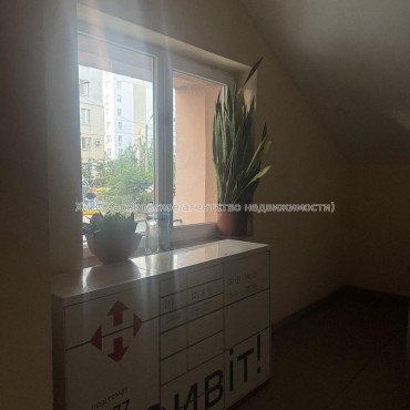 Продам квартиру, Героев Харькова просп. , 131Г , 1 кім., 38.70 м², косметический ремонт 