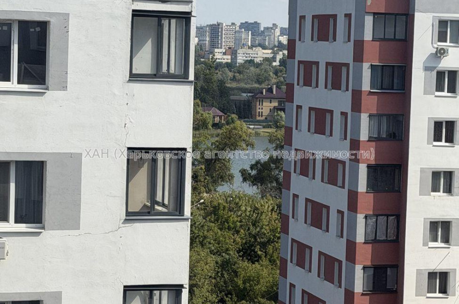 Продам квартиру, Борткевича ул. , 1  ком., 36 м², без ремонта 