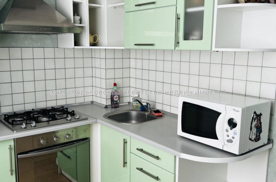 Продам квартиру, Непокоренных ул. , 29 , 1  ком., 33 м², капитальный ремонт 