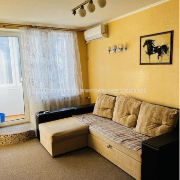 Продам квартиру, Непокоренных ул. , 29 , 1  ком., 33 м², капитальный ремонт 