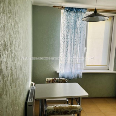 Продам квартиру, Непокоренных ул. , 29 , 1  ком., 33 м², капитальный ремонт 