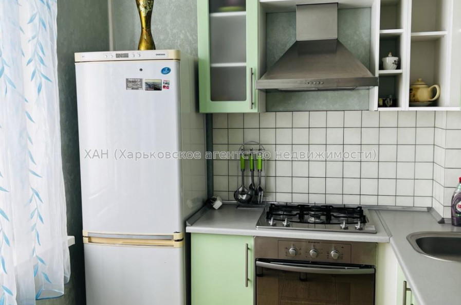 Продам квартиру, Непокоренных ул. , 29 , 1  ком., 33 м², капитальный ремонт 