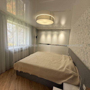 Продам квартиру, Марьинская ул. , 3  ком., 71.70 м², авторский дизайн 