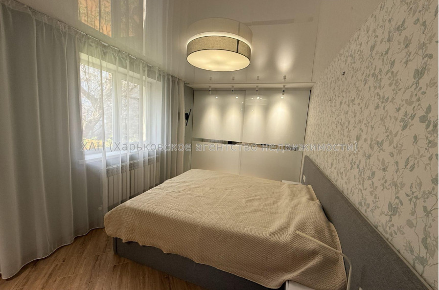Продам квартиру, Марьинская ул. , 3  ком., 71.70 м², авторский дизайн 