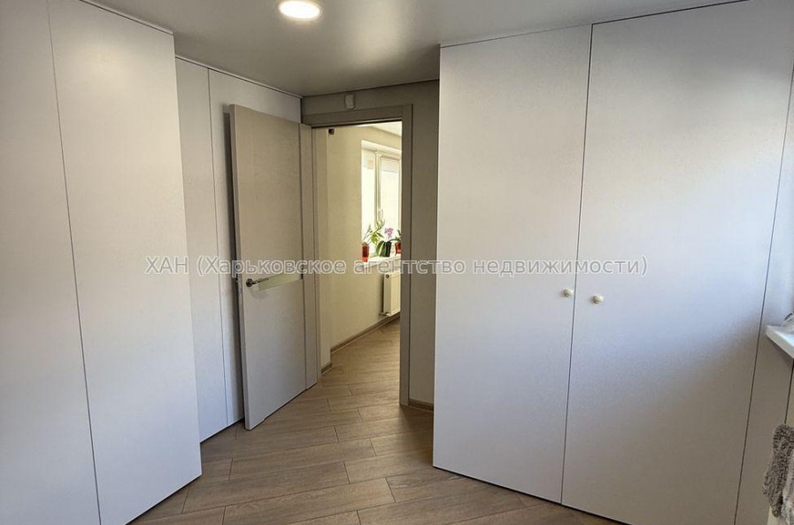 Продам квартиру, Марьинская ул. , 3  ком., 71.70 м², авторский дизайн 