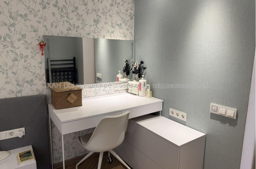 Продам квартиру, Марьинская ул. , 3  ком., 71.70 м², авторский дизайн 