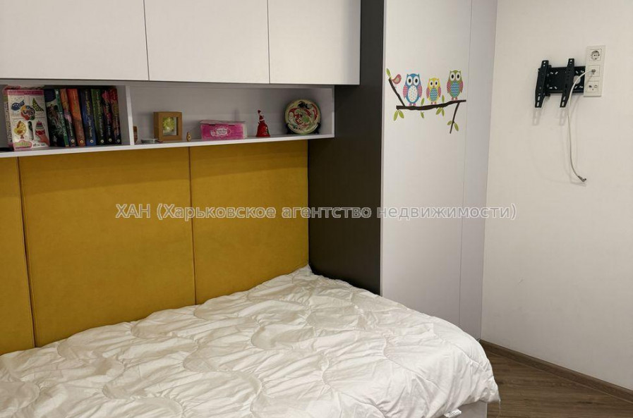 Продам квартиру, Марьинская ул. , 3  ком., 71.70 м², авторский дизайн 