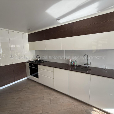 Продам квартиру, Марьинская ул. , 3  ком., 71.70 м², авторский дизайн 