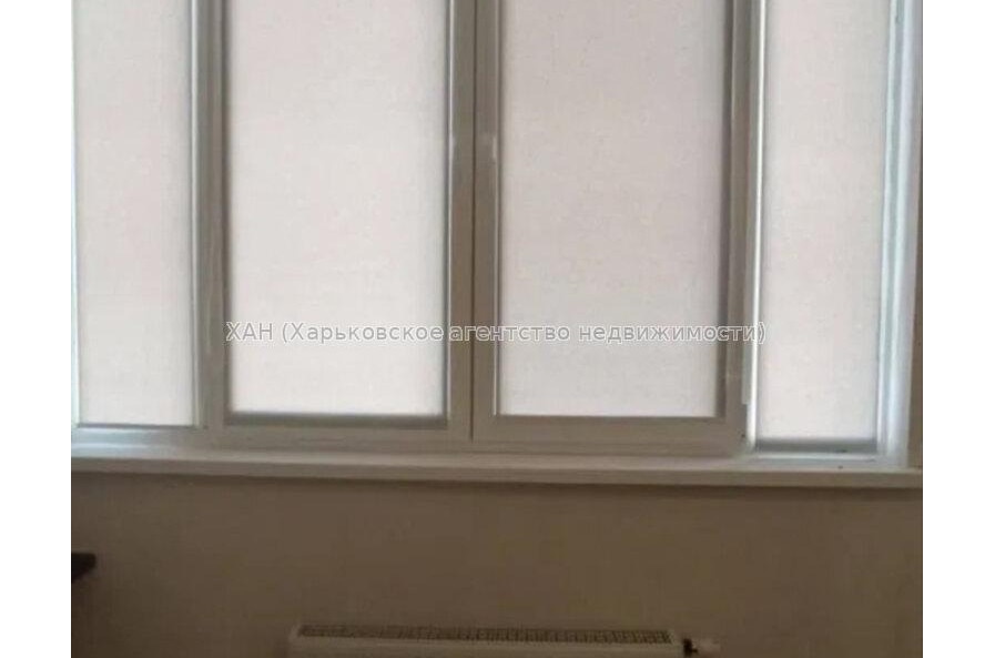 Продам квартиру, Драгоманова ул. , 1 кім., 42 м², капитальный ремонт 