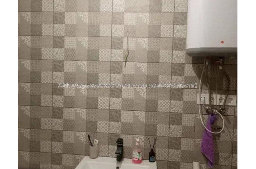 Продам квартиру, Драгоманова ул. , 1 кім., 42 м², капитальный ремонт 