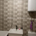 Продам квартиру, Драгоманова ул. , 1 кім., 42 м², капитальный ремонт 