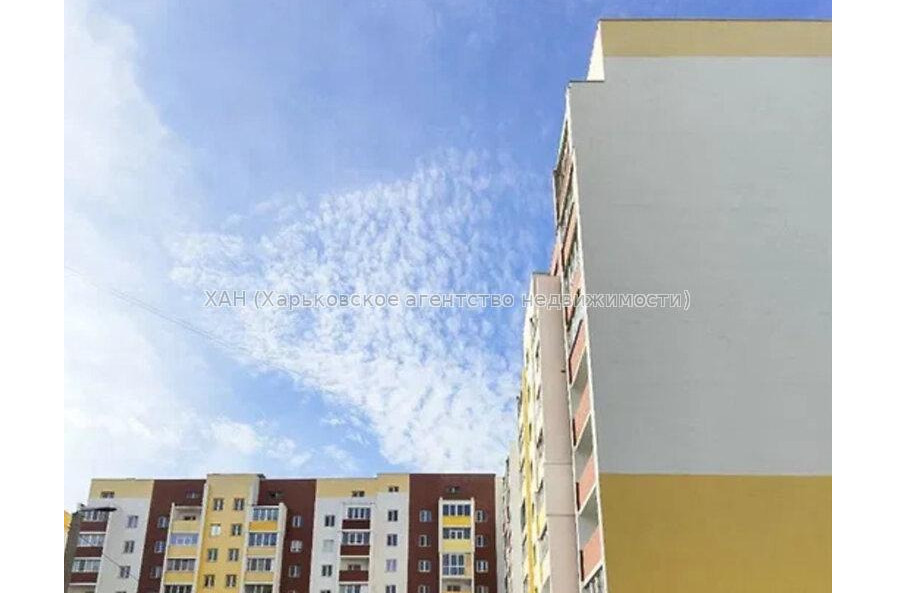 Продам квартиру, Драгоманова ул. , 1 кім., 42 м², капитальный ремонт 