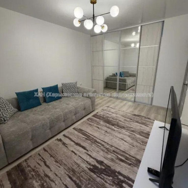 Продам квартиру, Героев Харькова просп. , 1  ком., 38.50 м², капитальный ремонт 