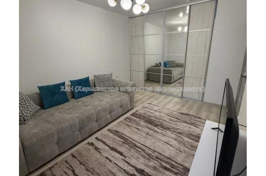 Продам квартиру, Героев Харькова просп. , 1  ком., 38.50 м², капитальный ремонт 