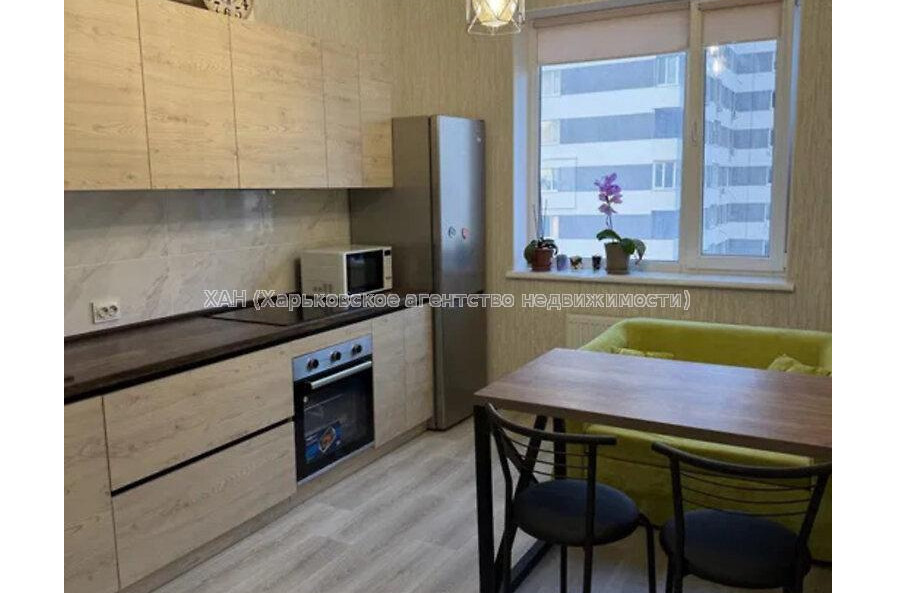 Продам квартиру, Героев Харькова просп. , 1  ком., 38.50 м², капитальный ремонт 