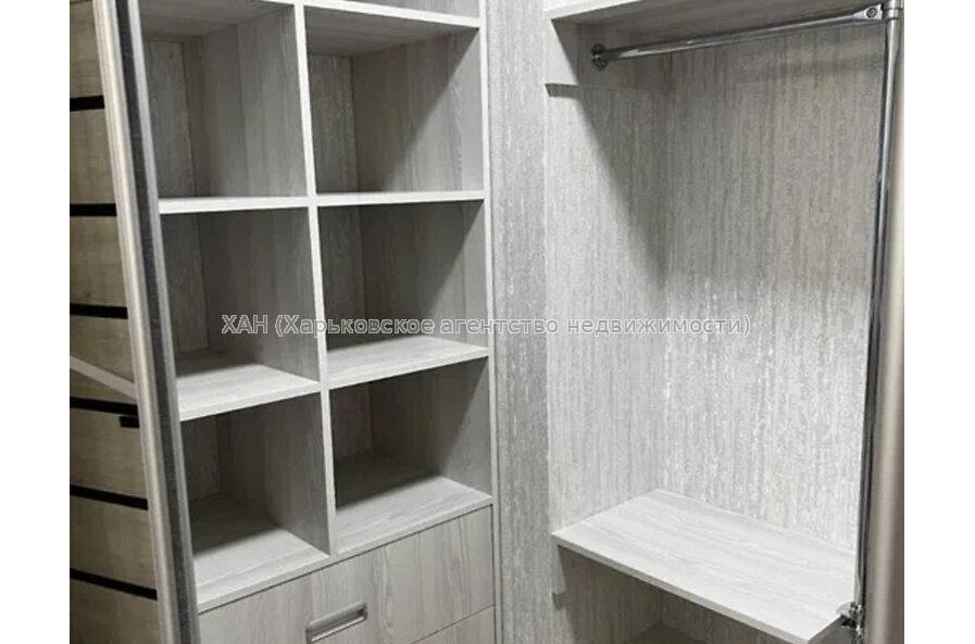 Продам квартиру, Героев Харькова просп. , 1  ком., 38.50 м², капитальный ремонт 
