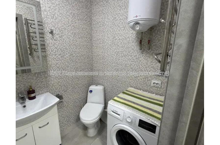 Продам квартиру, Героев Харькова просп. , 1  ком., 38.50 м², капитальный ремонт 