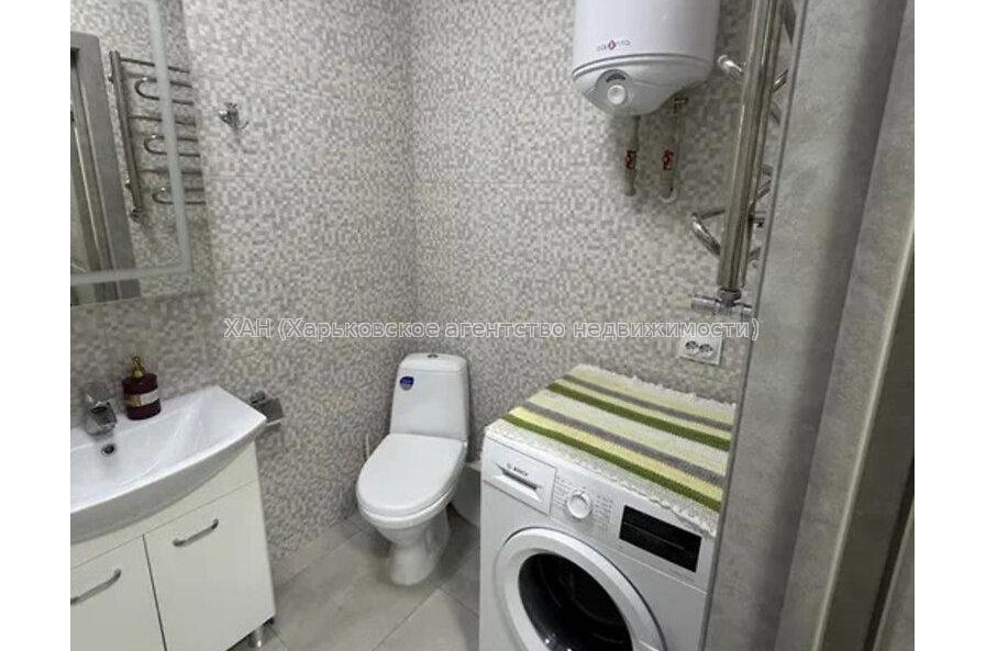 Продам квартиру, Героев Харькова просп. , 1  ком., 38.50 м², капитальный ремонт 