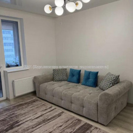 Продам квартиру, Героев Харькова просп. , 1  ком., 38.50 м², капитальный ремонт